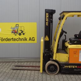 Hyster E3.0XN MWB °°° Chariot 4 roues électrique