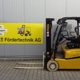 Yale ERP16VT °°° Chariot 3 roues électrique