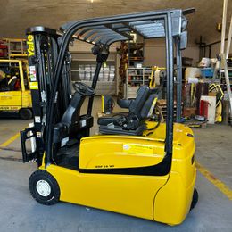 Yale ERP16VT LWB °°° Chariot 3 roues électrique