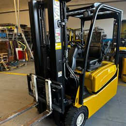 Yale ERP16VT LWB °°° Chariot 3 roues électrique