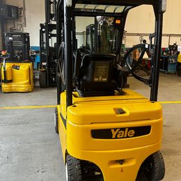 Yale ERP20VF LWB °°° Chariot 4 roues électrique