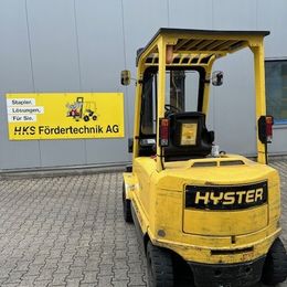 Hyster J3.00XM °°° Chariot 4 roues électrique