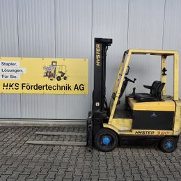 Hyster E3.00XM °°° Chariot 4 roues électrique