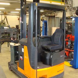 Still FM17 °°° Chariot à mât rétractable