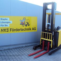 Hyster R1.2E °°° Chariot à mât rétractable