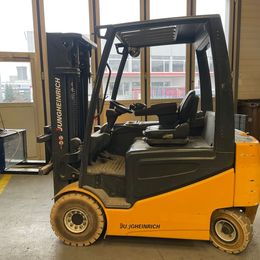 Jungheinrich EFK425K °°° Chariot 4 roues électrique