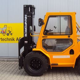 [div] ManForce 35 4WD °°° Chariot élévateur tout-terrain