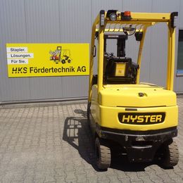 Hyster J3.0XN °°° Chariot 4 roues électrique
