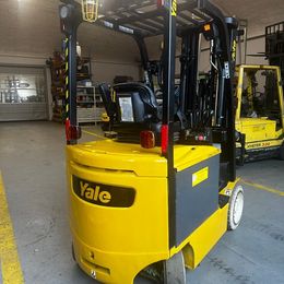 Yale ERC22VG °°° Chariot 4 roues électrique