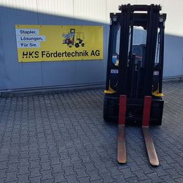 Yale ERP35VL °°° Chariot 4 roues électrique