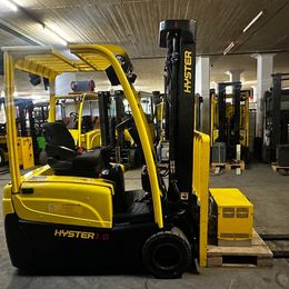 Hyster J1.6XNT °°° Chariot 3 roues électrique