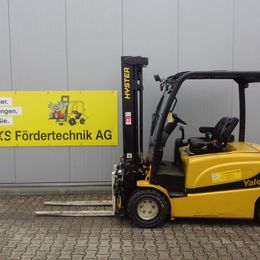 Yale ERP30VL °°° Chariot 4 roues électrique