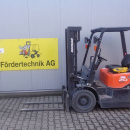 Doosan D20G °°° Chariot élévateur diesel