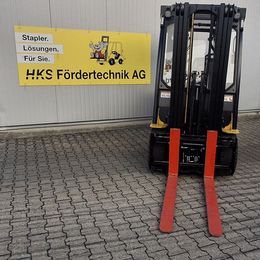 Yale ERP35VL °°° Chariot 4 roues électrique