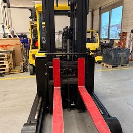 Hyster R2.5 °°° Chariot à mât rétractable