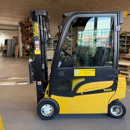 Yale ERP18VF °°° Chariot 4 roues électrique