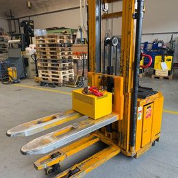 Vestergaard C12i-FFTL mit Initialhub °°° Gerbeur