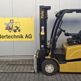 Yale ERP30VL °°° Chariot 4 roues électrique